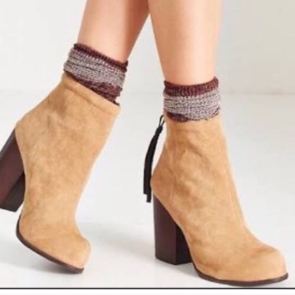 Jeffrey Campbell Shoes - Jeffrey Campbell Rumble Tan Suede SZ 6.5 NEW